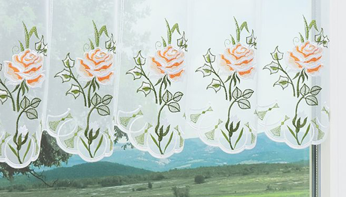 Spitzenvorhang und Stickereivorhänge